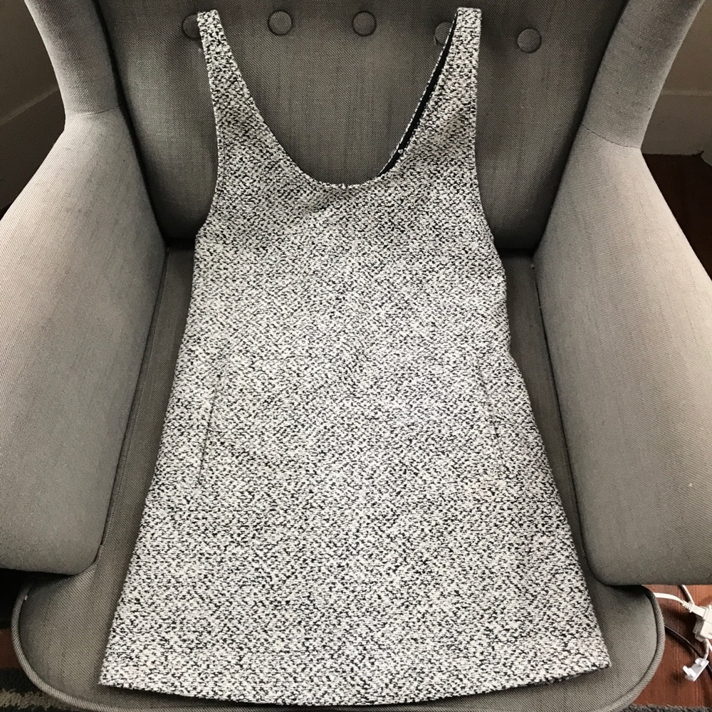 Vintage? Fitted mod-style dress